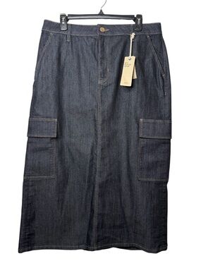 Straight Cargo Denim Skirt in Dark Indigo